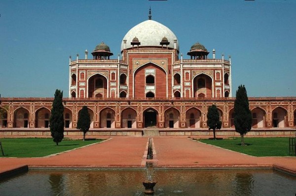 Beautiful_Mausoleums_Humayun_Tomb