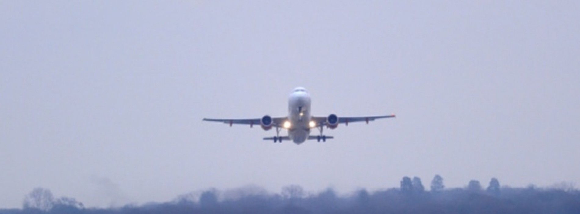 UK government delays runway decision