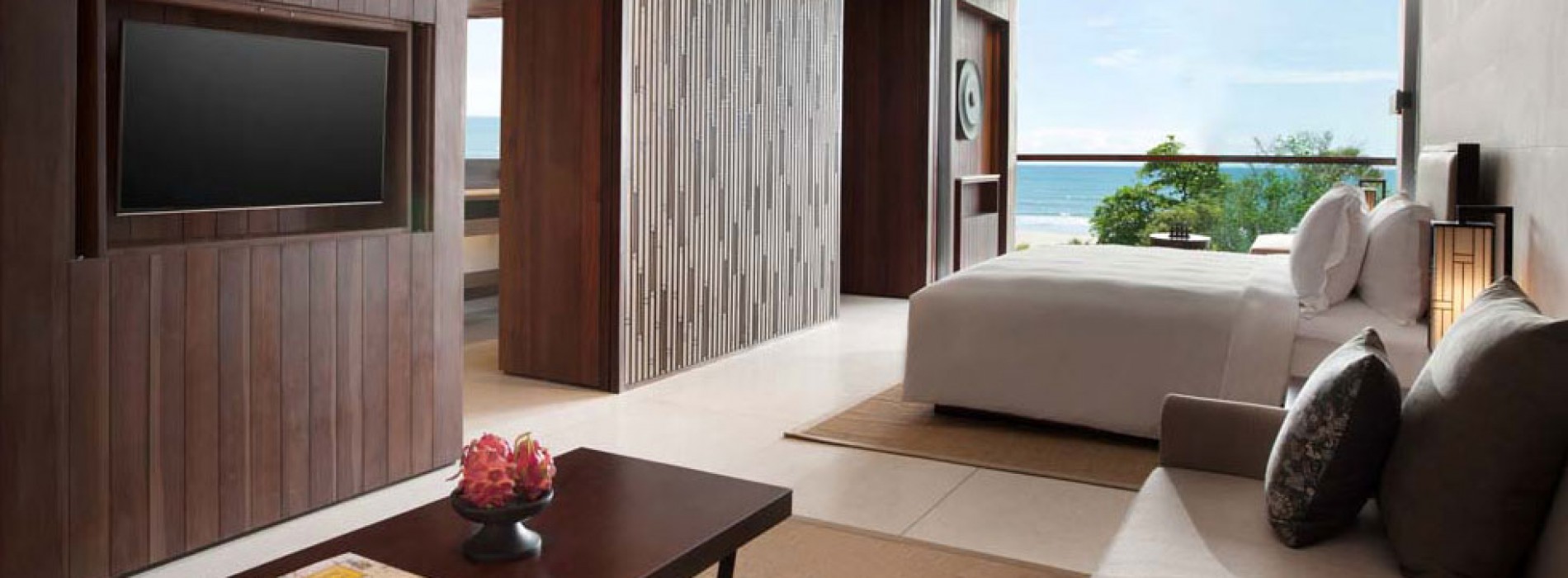 ALILA SEMINYAK– ON THE BEACH AND MAKING WAVES!