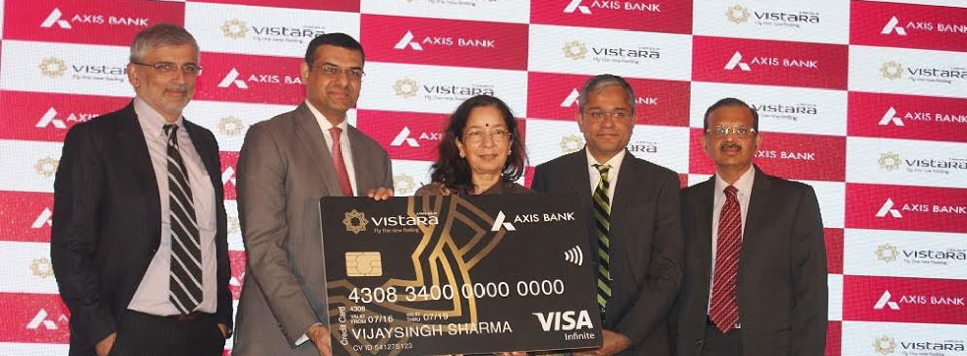 Axis Bank and Vistara unveil cobranded credit card