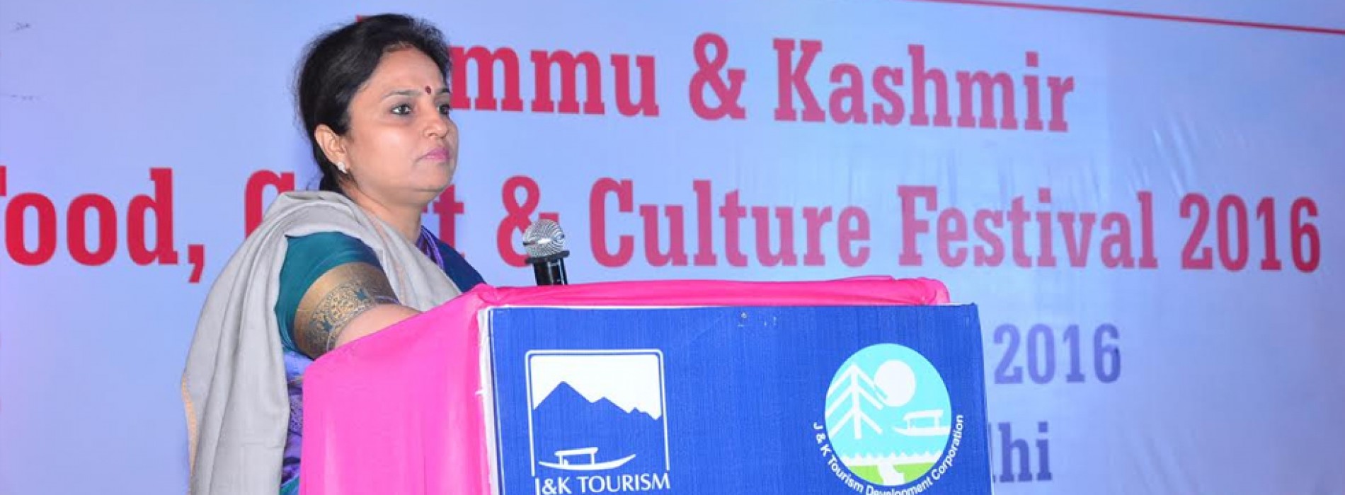 Priya Sethi inaugurates J&K Tourism Food, Craft & Culture Festival 2016 at Dilli Haat