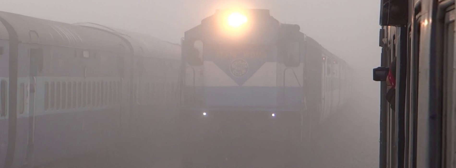 Winter chill persists in Delhi, fog delays 17 trains