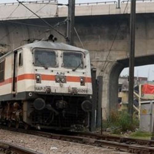 India teenagers die taking selfies with train