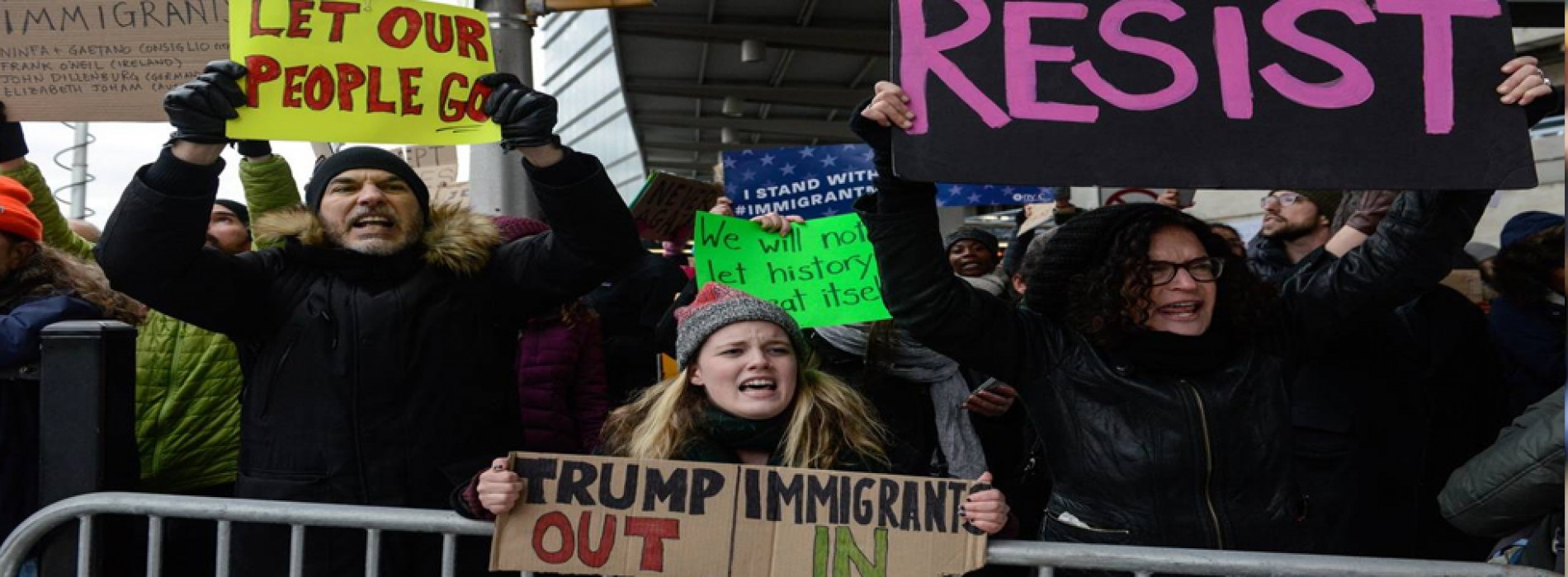 US says green card holders exempted from travel ban