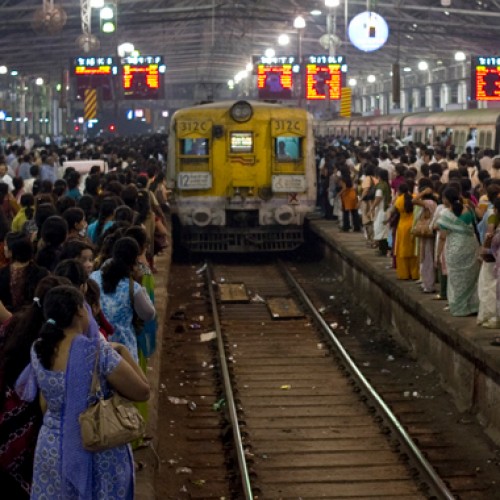 Suresh Prabhu launches projects to facilitate Mumbai’s local train commuters