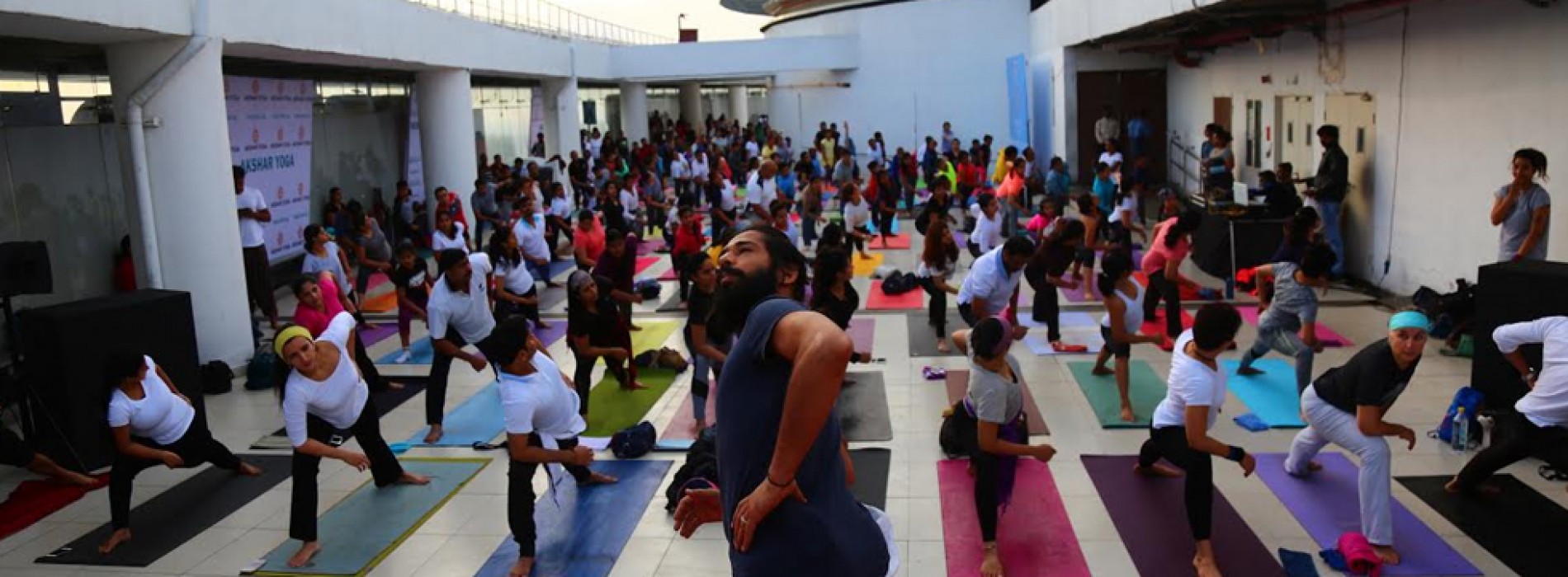 Akshar Yoga ushers in International Yoga Day 2017 with a minute long Sirshasana (headstand)