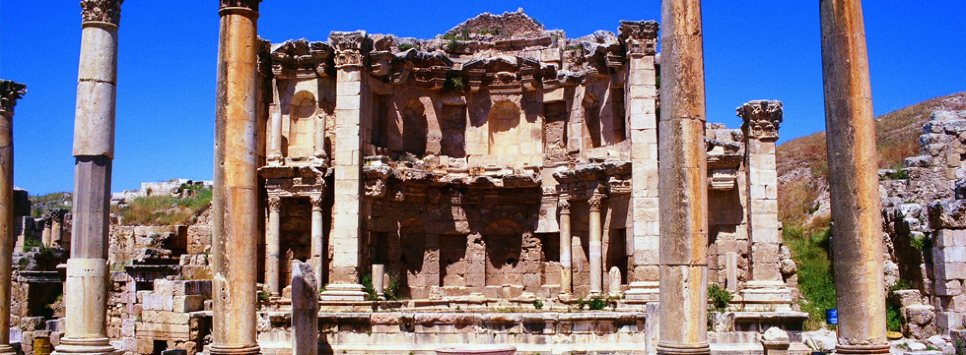 A Destination Wedding in Jordan will get you a Luxury Honeymoon of 7 Nights sponsored by Jordan Tourism Board!