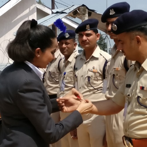 GoAir celebrates Raksha Bandhan with CRPF Jawans