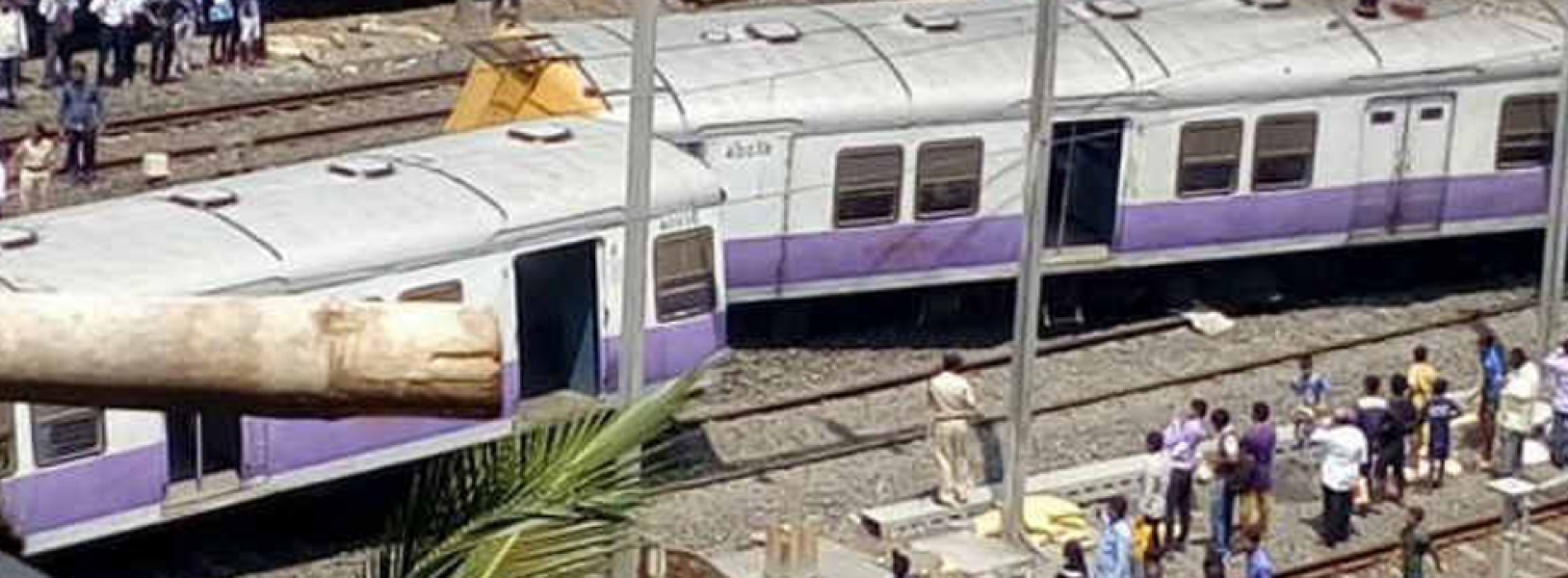 6 coaches of Mumbai local train derails, 5 injured