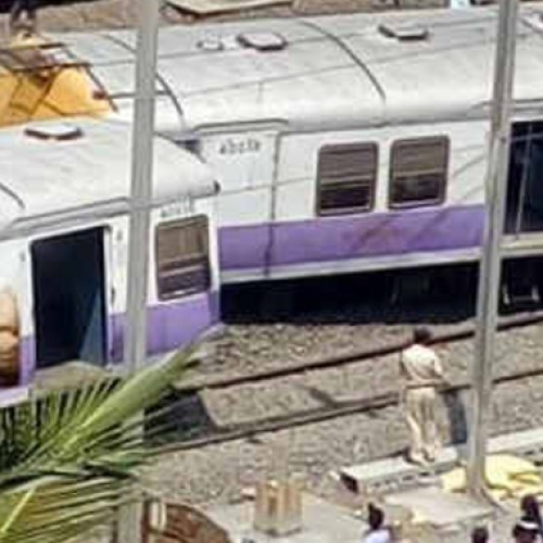 6 coaches of Mumbai local train derails, 5 injured