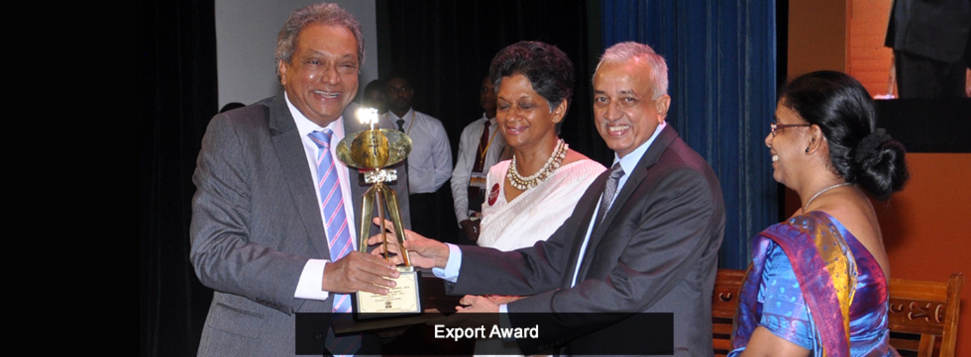 SriLankan Catering wins yet another Presidential Export Award