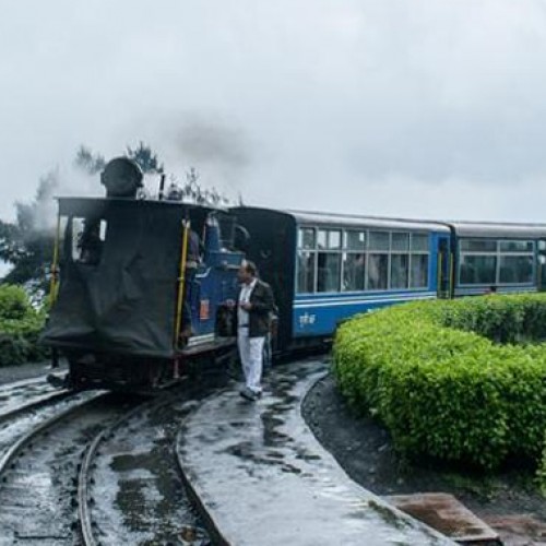 Toy train service in Darjeeling hills to resume from October 25