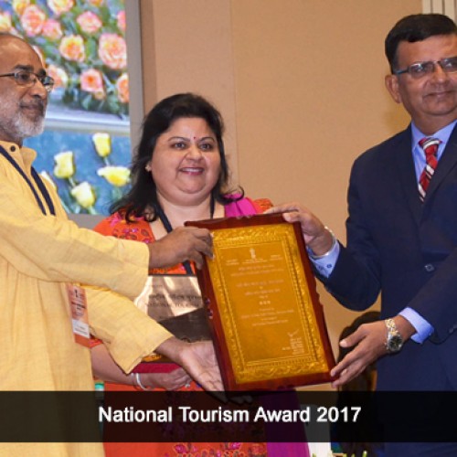 Jaypee Greens Golf Course, Greater Noida bags National Tourism Award for Best Tourism Friendly Golf Course 2015-16