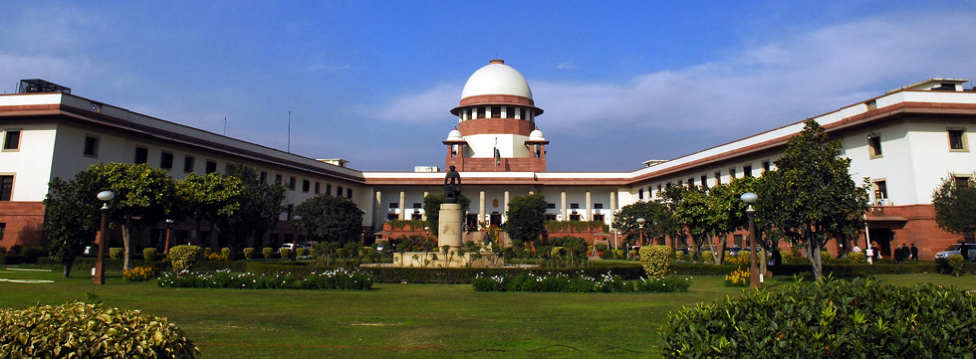 Supreme Court issues notice to Civil Aviation Ministry and Air India on transgender’s plea