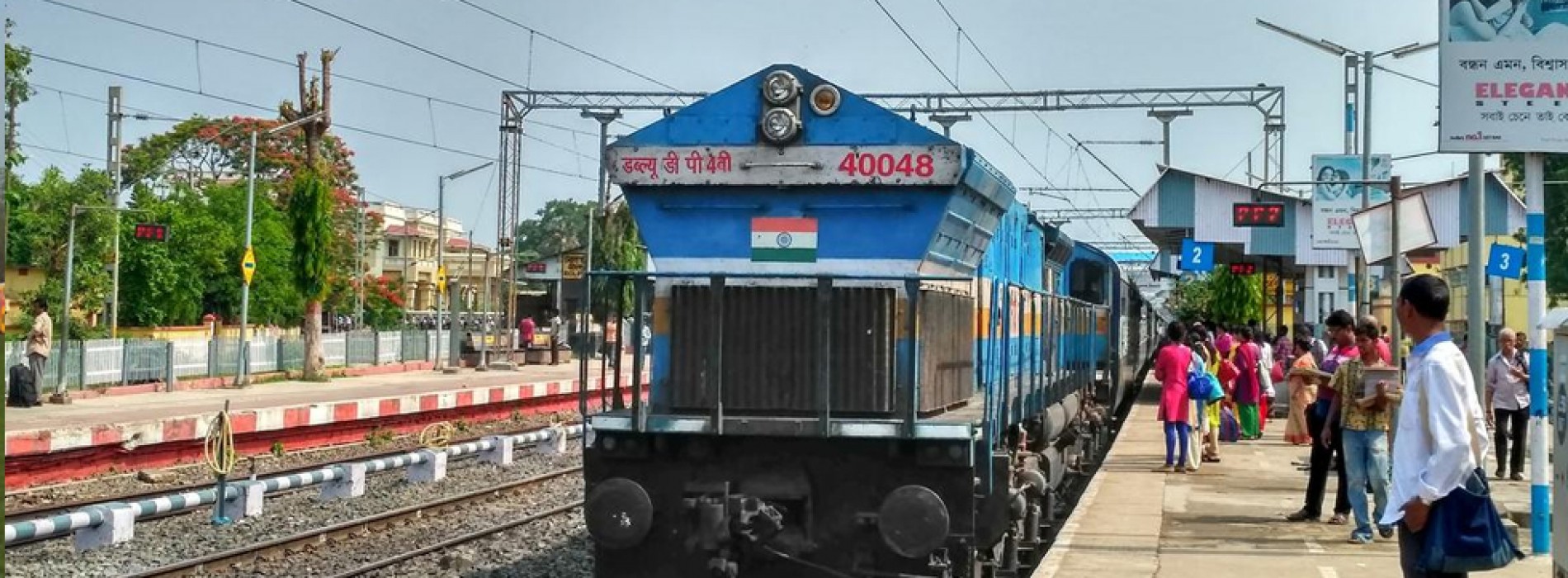 Eastern Railway recreates first journey of electric train