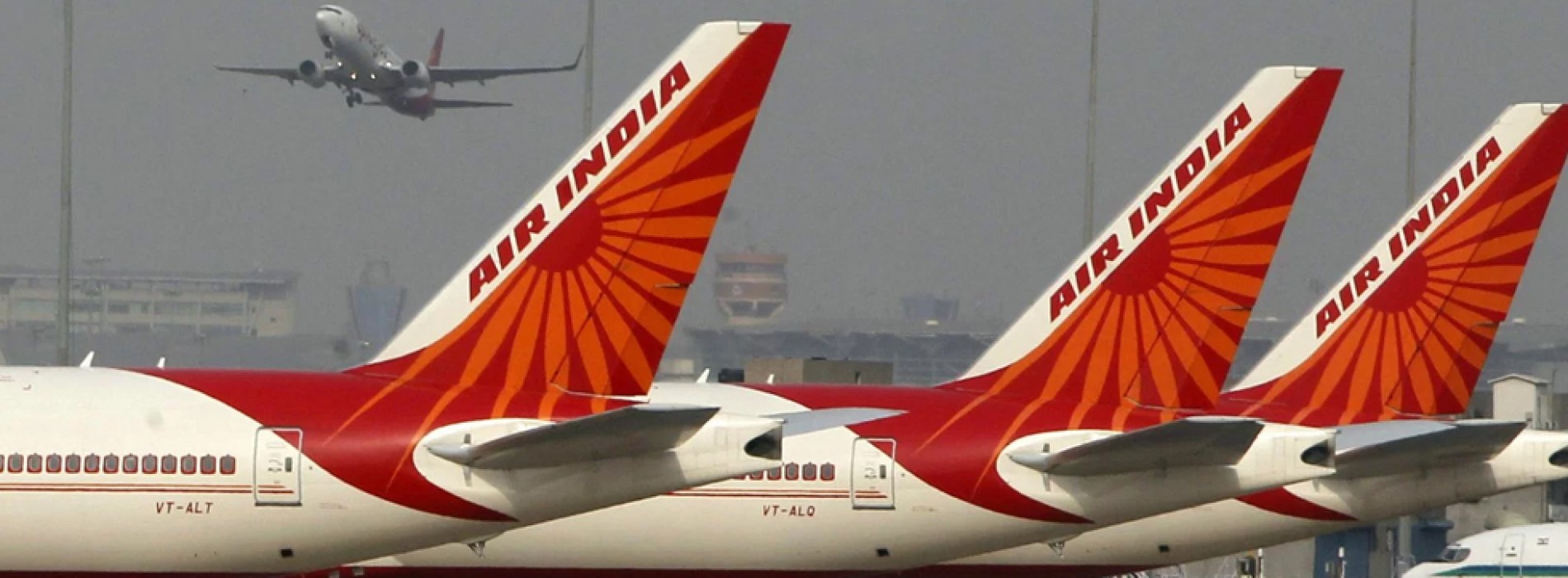 Potential bidders “arm twisting” govt on Air India sale : Unions