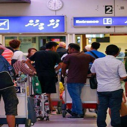 Maldives tries to fight off travel alerts as tourists stay away