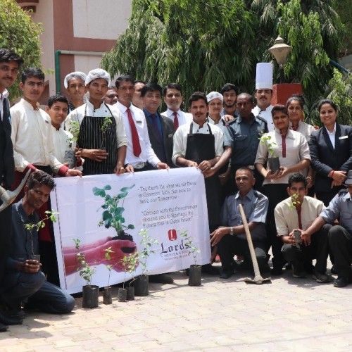 Lords Inn – Vadodara pledges to save the earth on World Environment Day