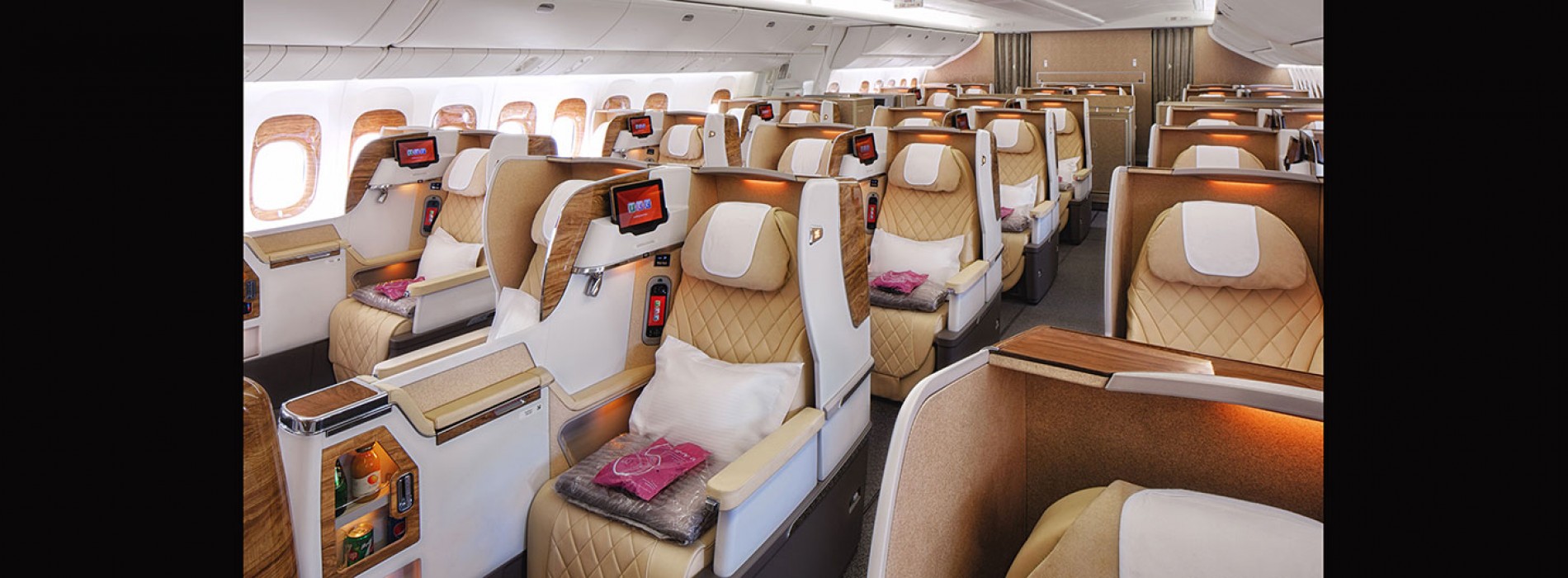 Emirates Engineering reconfigures second Boeing 777-200LR aircraft