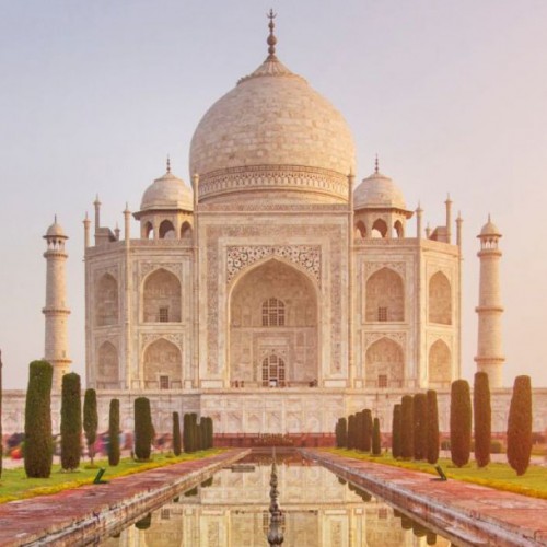 Supreme Court slams Centre for poor maintenance of Taj Mahal