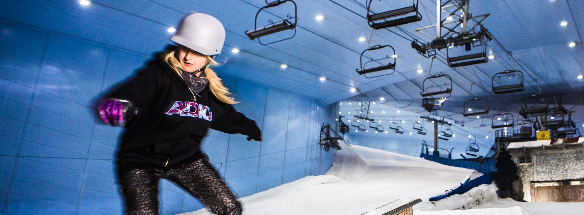 Down through the Snow at Ski Dubai