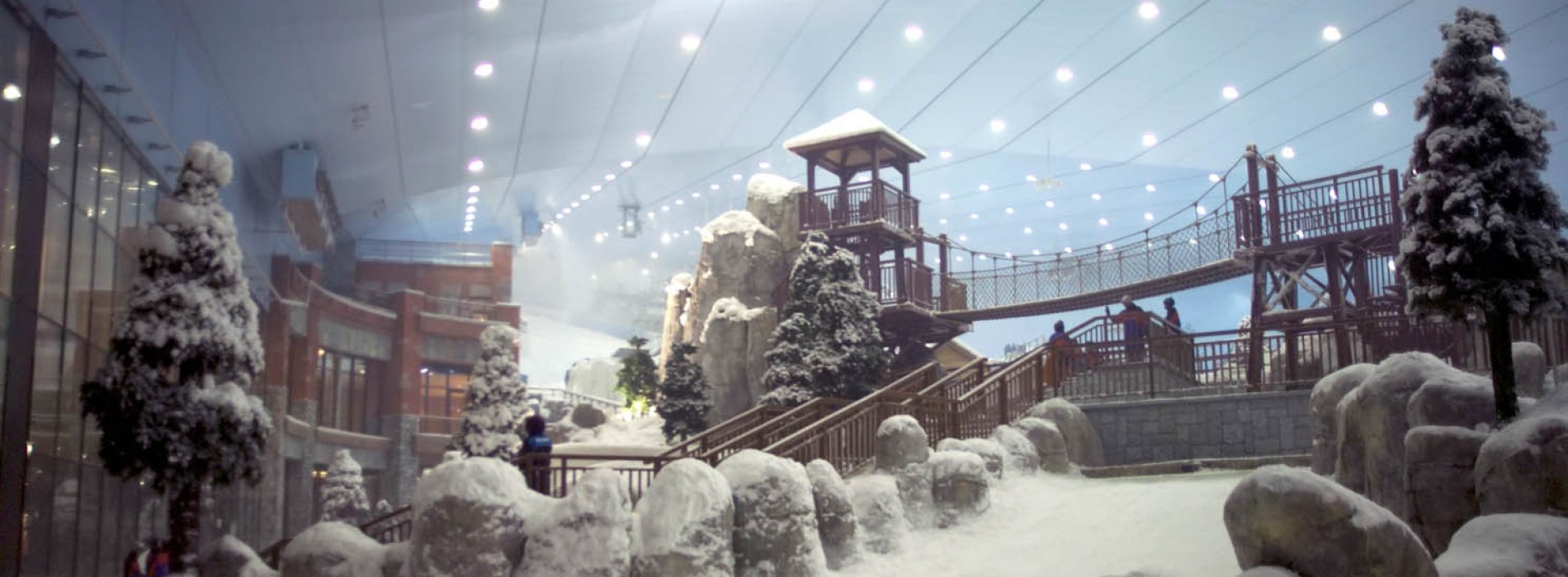 Down through the Snow at Ski Dubai