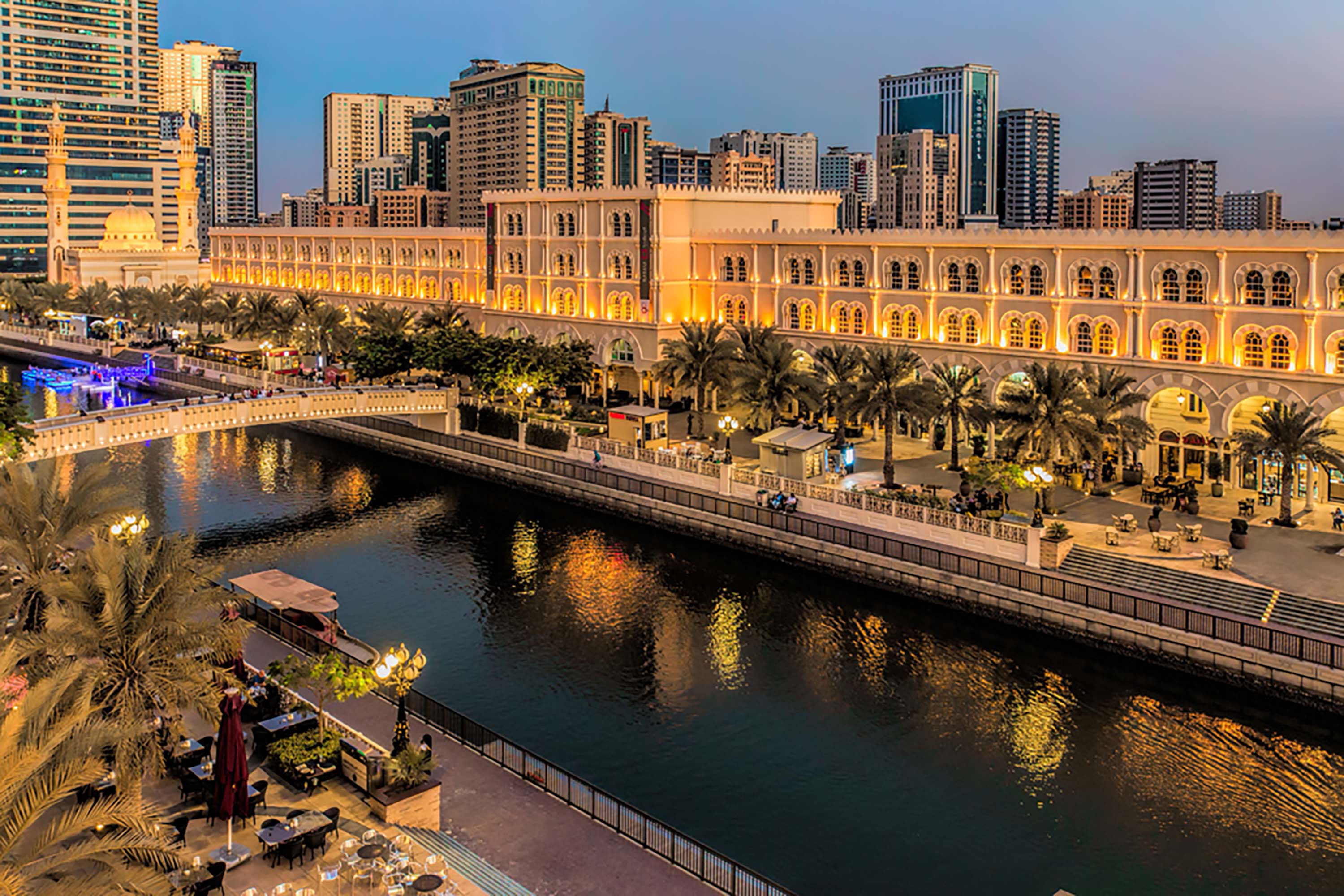 Al Qasba Canal is a beautiful entertainment destination featuring many touristic facilities in Sharjah. It is a water canal that stretches over 1,000 metres and connects Khalid Lagoon with Al Khan Lagoon