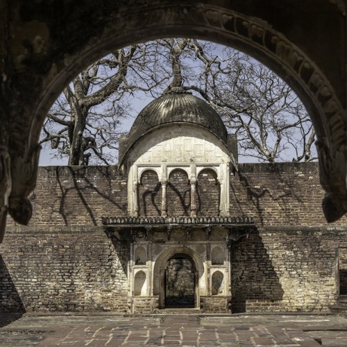 Narwar Fort reminds the story of Nal and Damyanti