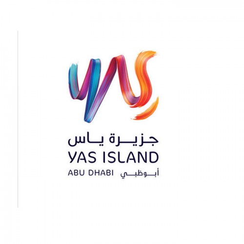 Yas Island’s Chief Island Officer Ryan Reynolds Grapples Superman, Outlasts Joker’s Mayhem, and Steals Hearts as He Meets Childhood Crush!